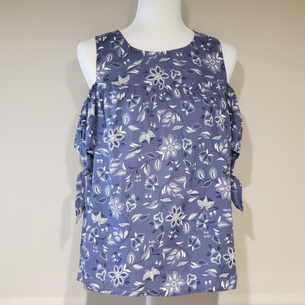 Old Navy Floral Cold Shoulder Top